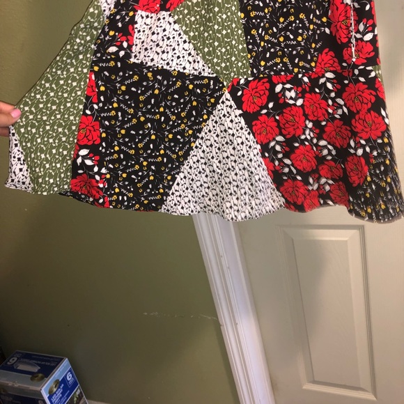 Libby Edelman: Multi-Patterned Dress - Picture 5 of 8